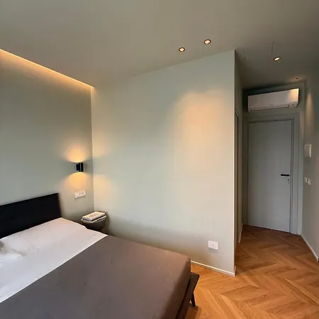 Guest house Four